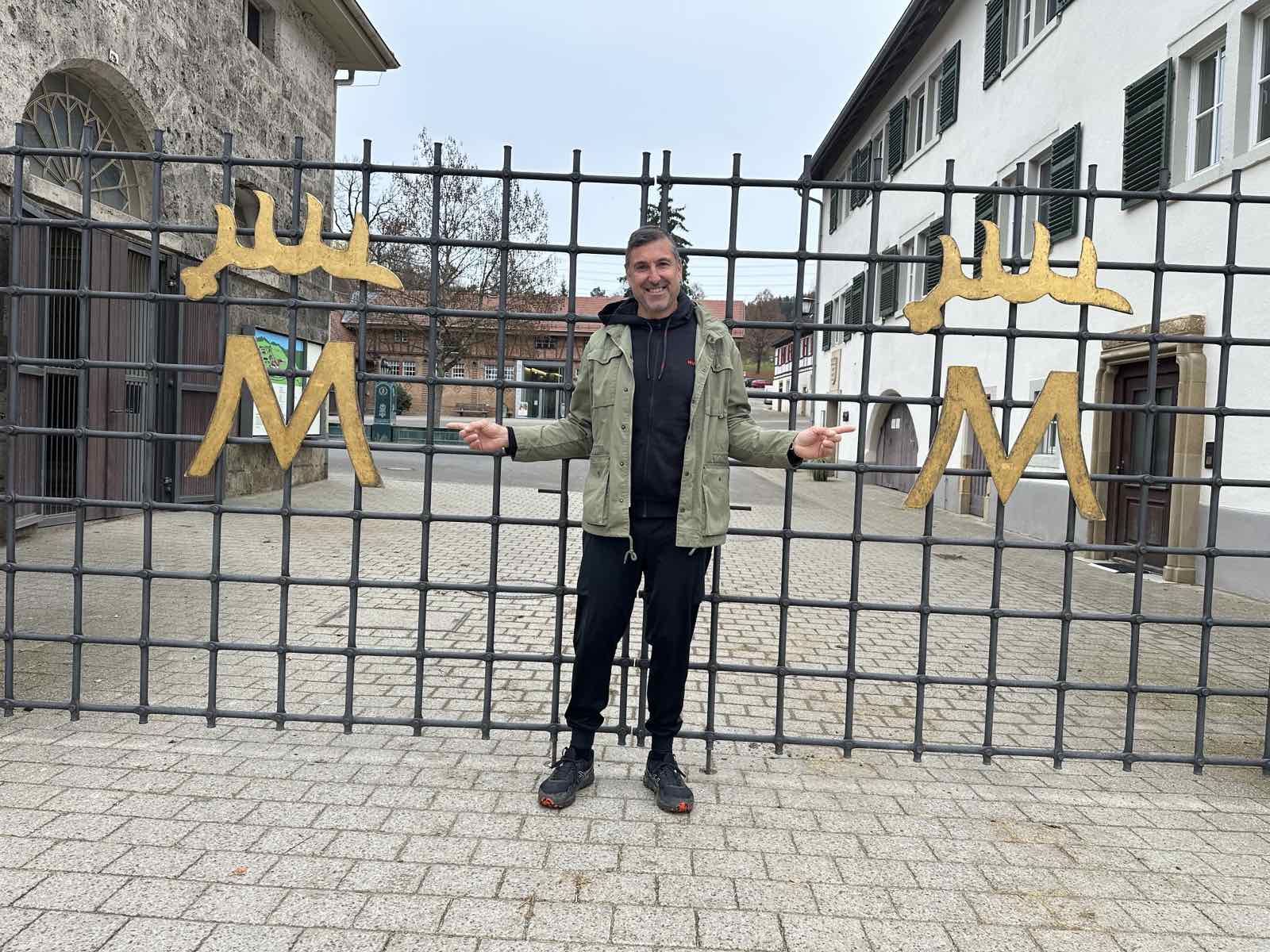 savvas panavoglou in azil